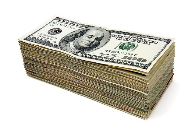 hundread dollar bills